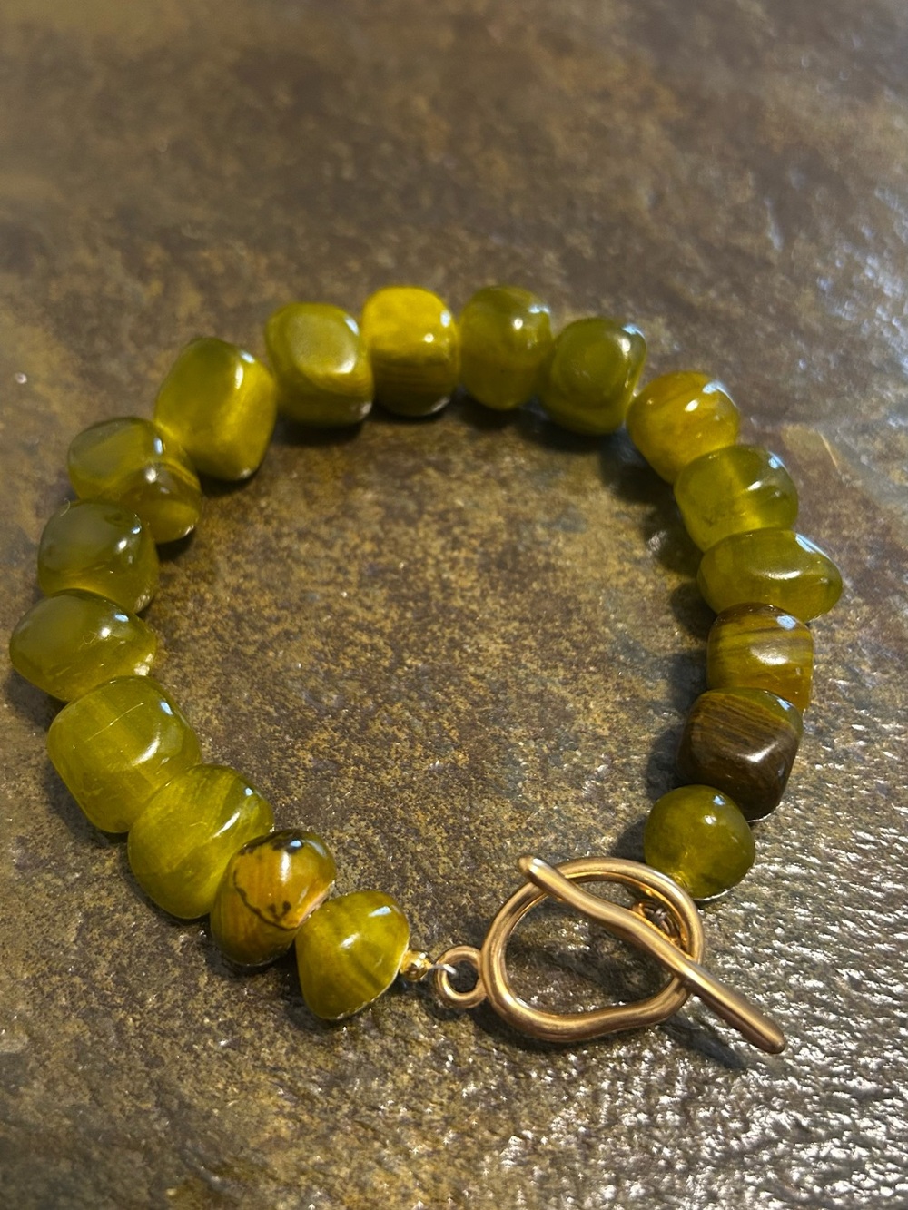 Natural Idocrase Vesuvianite Gemstone Bracelet. Please read the description.